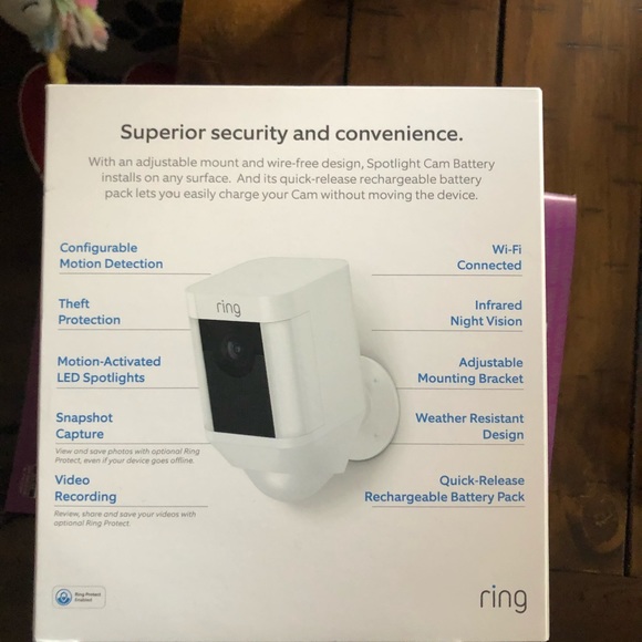 Ring spot light camera with battery brand new - Picture 3 of 5